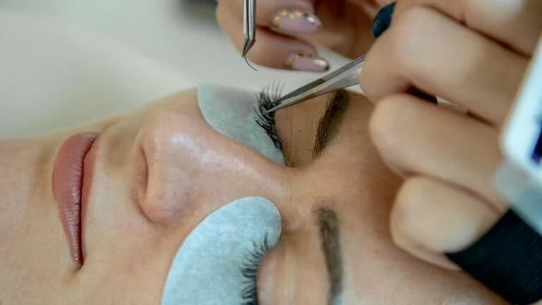 Gold Lashes Miami — Nails & Lashes in Miami